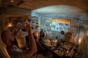 Esona Boutique Wine Estate restaurant and art show