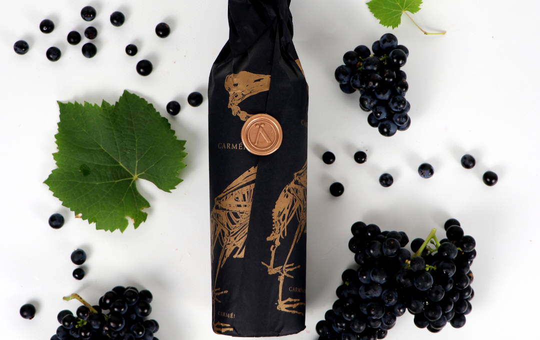 Lozarn Wines red wine