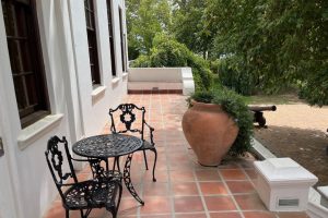 Mitre's Edge Wine Estate Accommodation